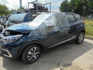 damaged passenger cars Renault Captur Captur (2R), SUV, 2013 0.9 Energy TCE 12V 2017/7