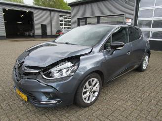 Autoverwertung Renault Clio 0.9 TCE LIMITED 2018/10