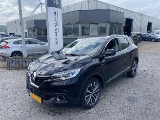 Coche siniestrado Renault Kadjar 1.2 TCe Bose 2018/7