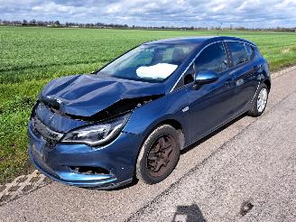 Schade bestelwagen Opel Astra K 1.0 12V 2016/3