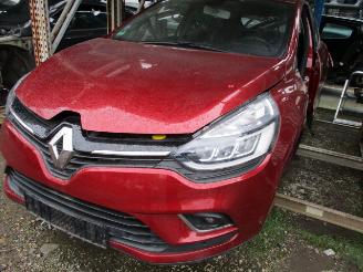 damaged campers Renault Clio  2017/1