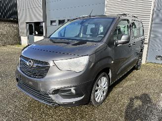 Démontage voiture Opel Combo 1.2i 5PERS / NAVI / CRUISE / CAMERA / PDC 2020/5