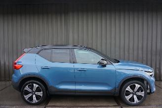 damaged campers Volvo XC40 70kWh 170kW Recharge Plus 2023/5