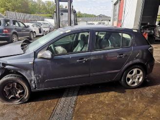 damaged commercial vehicles Opel Astra Astra H (L48), Hatchback 5-drs, 2004 / 2014 1.4 16V Twinport 2008/6