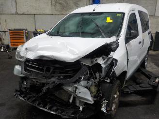 Unfall Kfz Van Dacia Dokker Dokker (0S) MPV 1.5 dCi 90 (K9K-626(K9K-E6)) [66kW]  (06-2015/...) 2016/6
