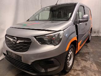 uszkodzony samochody osobowe Opel Combo Combo Cargo Van 1.6 CDTI 100 (B16DT(DV6FD)) [73kW]  (06-2018/...) 2020/5