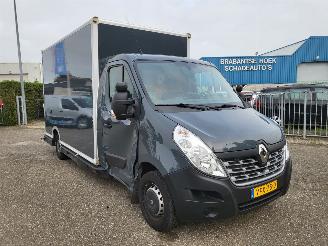 disassembly passenger cars Renault Master RT 3T5  2.3 dCi 125 kw automaat euroE6 360\\\\ 2020/4