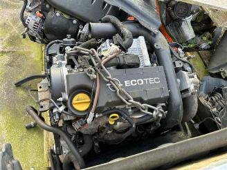 škoda osobní automobily Opel Combo 1.7 CDTI Z17DTH MOTOR COMPLEET 2011/1