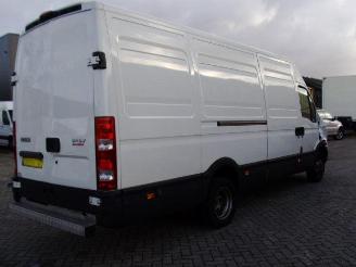 dommages scooters Iveco Daily 40c 18v  maxi dubb lucht 3.0 auto euro4 2008/2