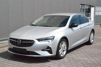 dommages motocyclettes  Opel Insignia B Grand Sport Elegance 2021/10