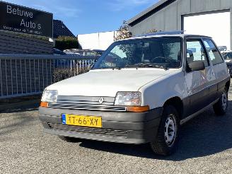 krockskadad bil bedrijf Renault 5 1.1 SL 1988/11