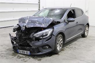 skadebil motor Renault Clio  2020/6