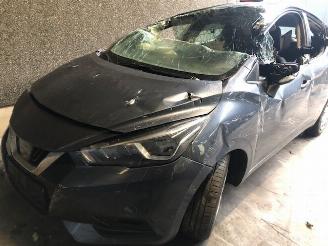 damaged passenger cars Nissan Micra 1000cc - 74kw - benzine 2019/1