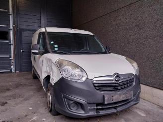 uszkodzony samochody osobowe Opel Combo Combo Mk.III (D), Van/Bus, 2011 1.3 CDTI 16V 2015/4