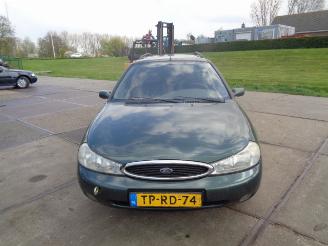 disassembly passenger cars Ford Mondeo Mondeo II Wagon Combi 1.8 TD CLX (RFN) [66kW]  (08-1996/09-2000) 1998/6
