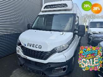 Avarii campere Iveco Daily 2.3 HI-MATIC L3H3 MAXI| THERMO-KING | AUTOMAAT | AIRCO 2022/1