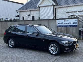 Sloopauto BMW 3-serie Touring 320D 190Pk Automaat Luxery Head-Up 2015/10