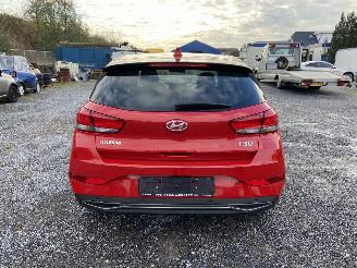 uszkodzony samochody osobowe Hyundai I-30 1.0 T-GDI EDETION MILD-HYBRID 2022/5